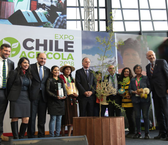Expo Chile Agricola 2018: Ministro Walker en seminario de cooperativismo moderno