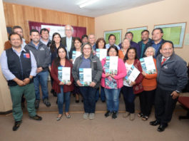 Entregan bonificaciones para que agricultores de Chiloé aprendan a cosechar agua lluvia