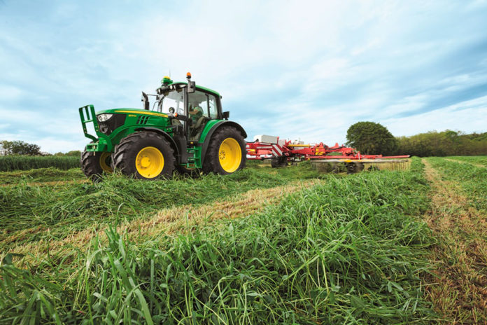 Salfa tractor John Deere