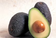 ¿Cómo evitar que la palta cambie de color?