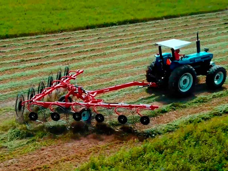 Maquinaria y Equipos Agrícolas