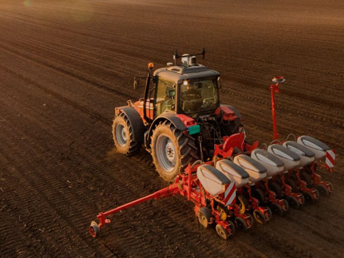 Piloto automático para maquinaria agrícola XAG APC1