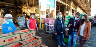 Ministra Undurraga en visita al mercado mayorista Lo Valledor: “en más de un año de pandemia los chilenos nos hemos podido seguir alimentando gracias al esfuerzo de todos los que conforman la cadena alimentaria” 