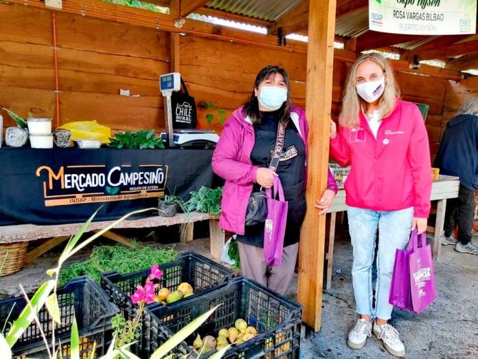 Gracias a firma de Comodato con INDAP Agrupación de Horticultoras Las Maravillas de Puerto Aysén  contará con un espacio  permanentemente para comercializar sus productos
