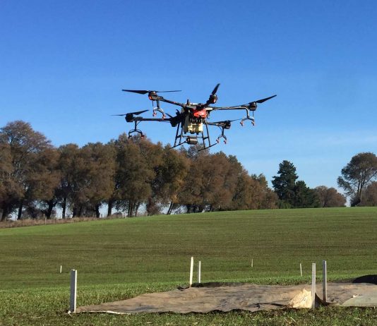 Uso de drones para la agricultura de precisión Los drones están cambiando la forma sembrar, fumigar y monitorear de los cultivos agrícolas.