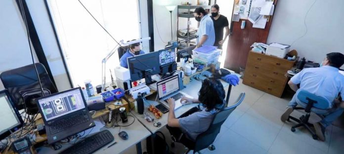 Empresa de jóvenes ariqueños gana Premio Avonni 2021 por proyecto tecnológico hídrico