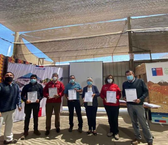 PTI Uva de Mesa entrega a productores tres manuales para aumentar competitividad de las empresas