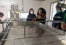 Autoridades del Agro destacan trabajo de sala comunitaria de cosecha de miel en Tucapel 