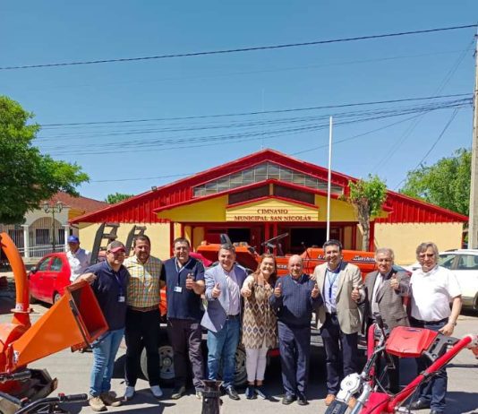 Entrega equipamiento enológico a viñateros San Nicolás