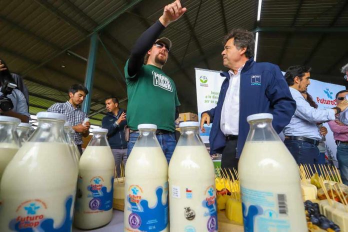 Ministerio de Agricultura destaca esfuerzos innovadores de productores lecheros para expandirse a nuevos consumidores