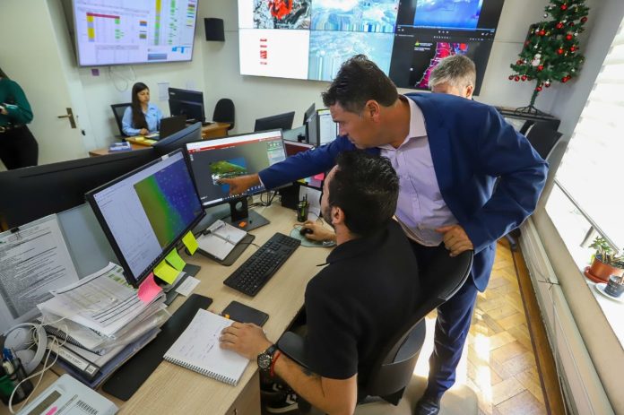 Ministro Valenzuela e incendios forestales en el país “El 52% ocurren por negligencia o accidente mientras que un 35% por intencionalidad”