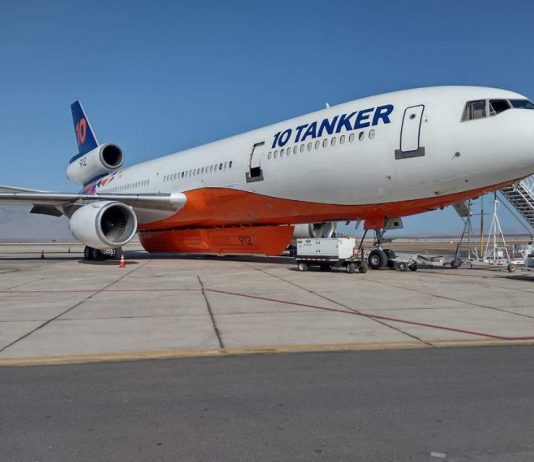 Avión Ten Tanker y brigadistas extranjeros se integran a combate de incendios forestales