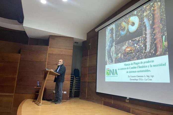 Gran convocatoria tuvo seminario de control biológico de plagas en praderas