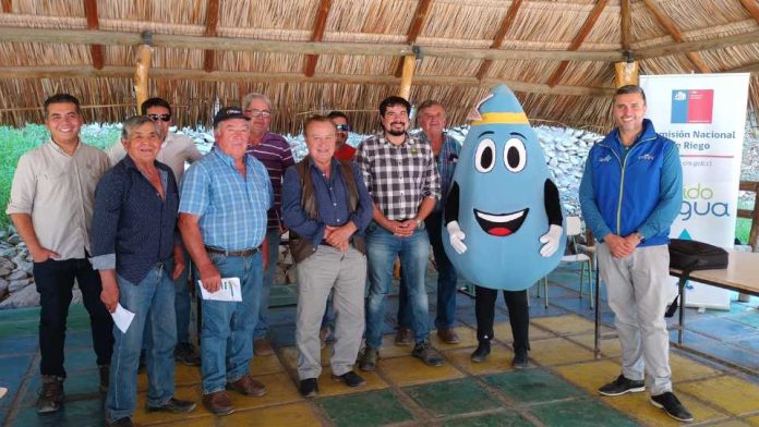 Regantes de Atacama participan en jornada de difusión de nueva convocatoria del Fondo concursable para organizaciones de usuarios de agua