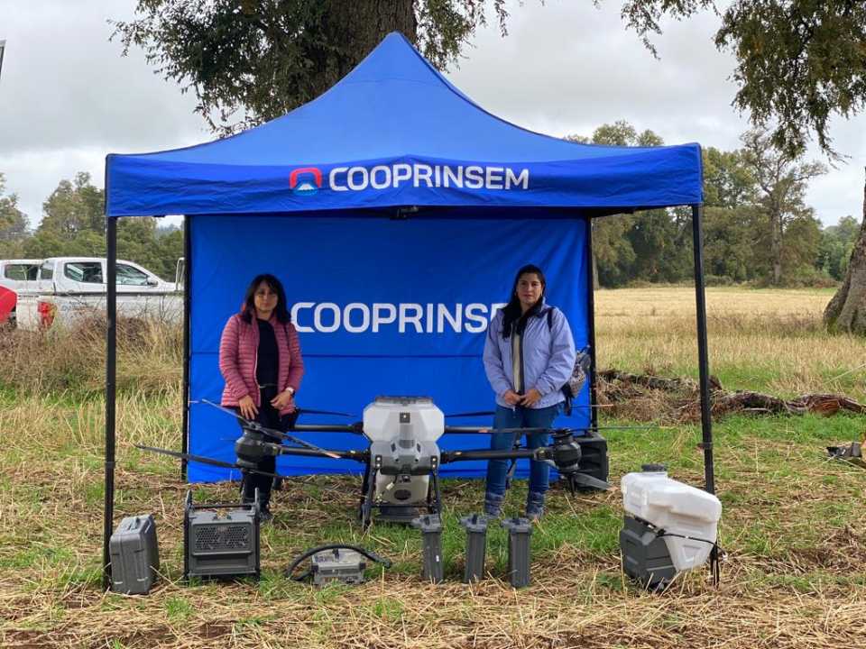 Cooprinsem e Innova Talentos, en lanzamiento del Drone Agrícola DJI AGRAS T40