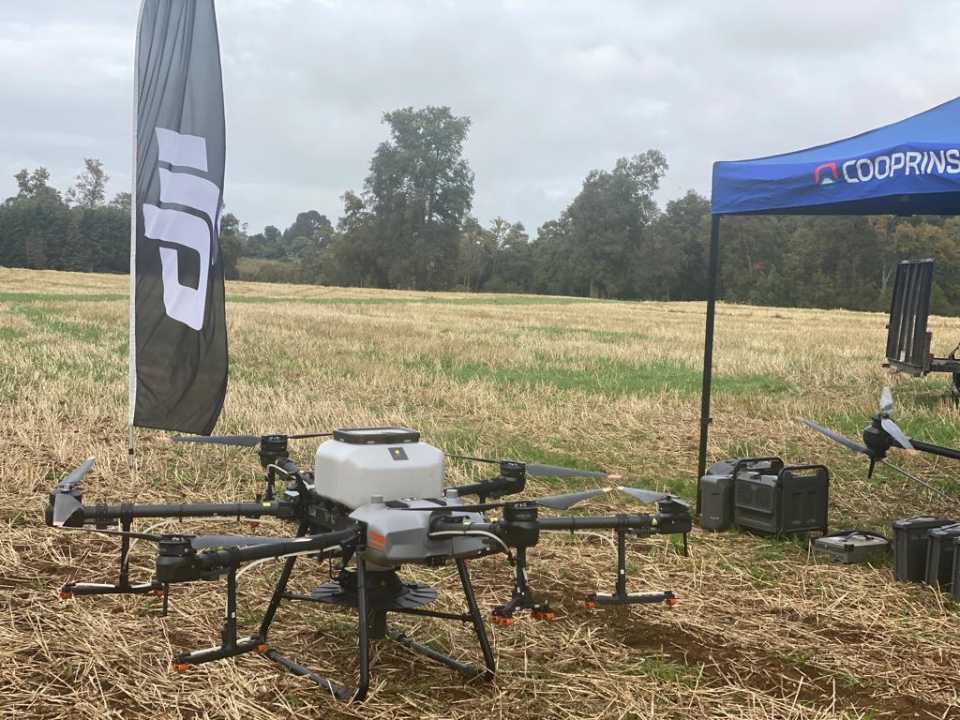 Cooprinsem e Innova Talentos, en lanzamiento del Drone Agrícola DJI AGRAS T40