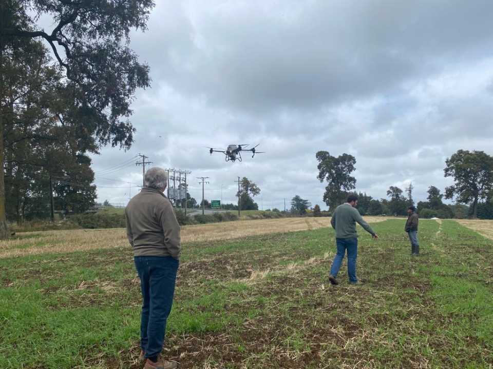 Cooprinsem e Innova Talentos, en lanzamiento del Drone Agrícola DJI AGRAS T40