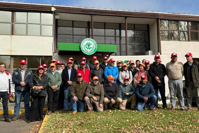 En el auditorio de la Facultad de Agronomía UdeC nace asociación gremial de productores de huevo de Ñuble, Biobío y La Araucanía