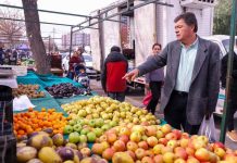 Ministro Valenzuela destacó bajas pronunciadas de alimentos de temporada como limones, naranjas y lechugas