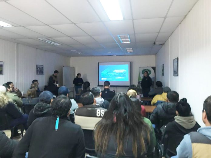 Productores de uva de mesa de Copiapó participan en jornada técnica para aumentar su productividad 