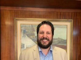 Georgios Vidalakis, virólogo, director del Citrus Clonal Protection Program (CCPP) y asesor del Banco de Germoplasma de Cítricos Chile