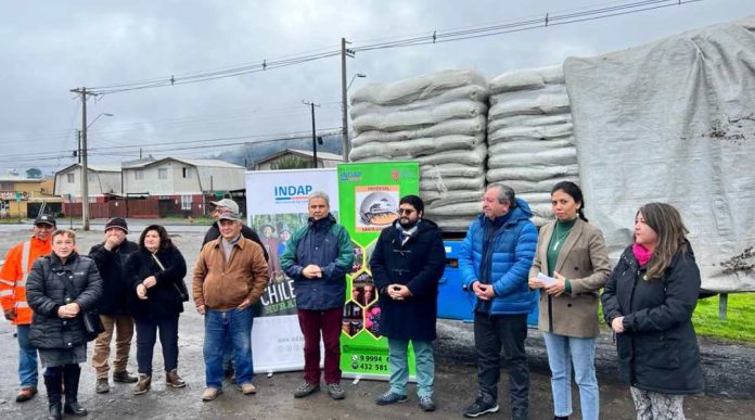 INDAP comenzó entrega de alimentación animal para agricultores afectados por lluvias en Biobío