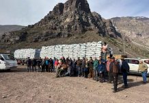 INDAP entrega más de 90 toneladas de sacos de cubos para alimentación animal a usuarios afectados por lluvias en San José de Maipo