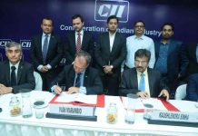 Consejo Empresarial Chile-India de Sofofa firma acuerdo para incentivar la cooperación comercial con la Confederación de Industrias de India