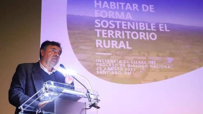 Ministerios anuncian proyecto de ley para ordenar la planificación del área rural y la construcción en zonas de riesgo