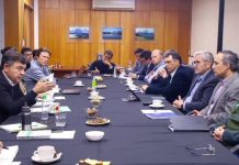 Ministro de Agricultura se reunió con directorio y socios del Consorcio Lechero