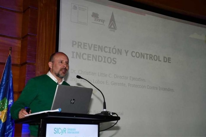 CONAF impulsa nuevo modelo forestal para enfrentar los incendios de vegetación