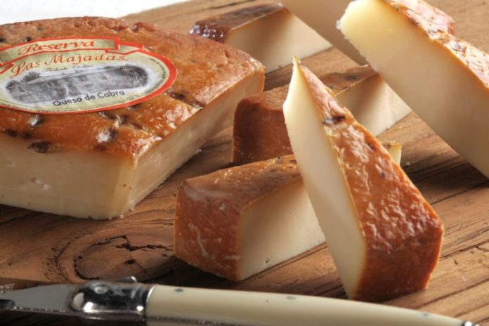 Productoras locales logran los tres primeros lugares en la Copa América del Queso en Ecuador