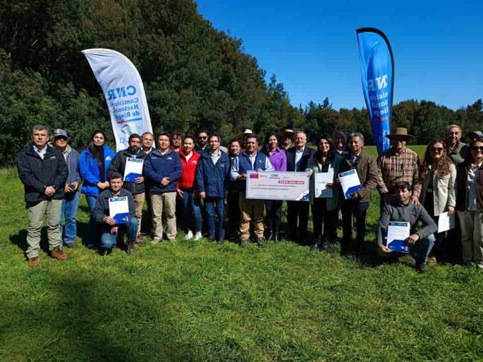 CNR entrega bonos de emergencia para la rehabilitación de 35 canales afectados por crecidas en Biobío 