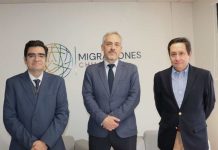 Servicio Nacional de Migraciones y ASOEX coordinan acciones para la implementación de la Visa Mercosur para trabajadores bolivianos de temporada