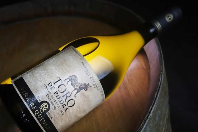 Toro de Piedra invita a disfrutar esta nueva temporada primaveral con su intenso y vibrante Chardonnay Gran Reserva