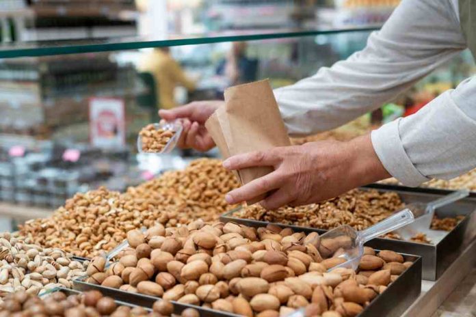 Ventas de frutos secos en el sur del país aumentan un 14% en la temporada de verano