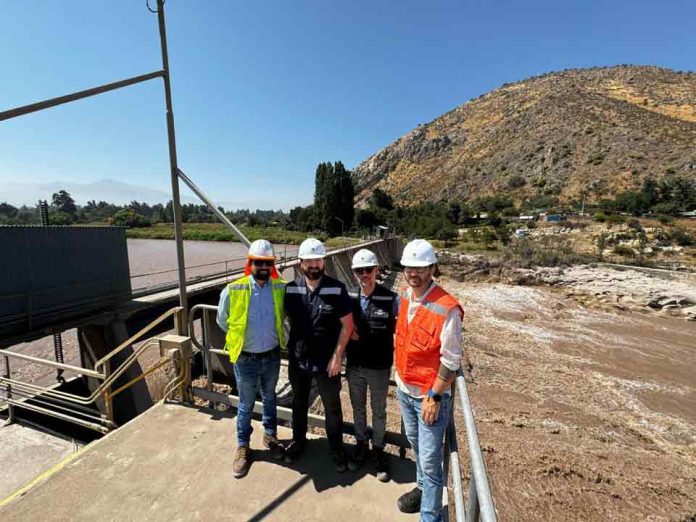 Director Ejecutivo CNR y Canalistas de la región Metropolitana constatan significativas mejoras en obras de riego tras ejecución de proyectos de rehabilitación