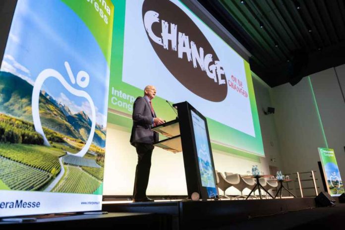 Interpoma Congress 2024: énfasis en las nuevas tecnologías de mejora genética y en la aplicación de las tecnologías digitales en los manzanares 