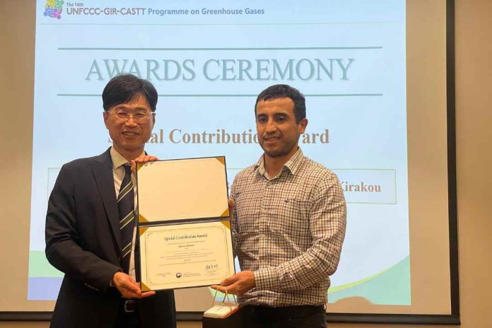 Investigador de INIA Remehue participa en exclusivo programa de gases invernadero en Corea del Sur