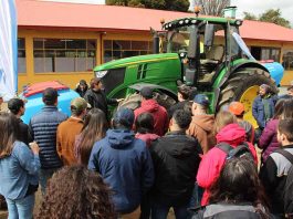 Instituto Adolfo Matthei impulsa la educación agraria con demostración de maquinaria moderna