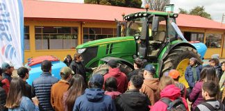 Instituto Adolfo Matthei impulsa la educación agraria con demostración de maquinaria moderna