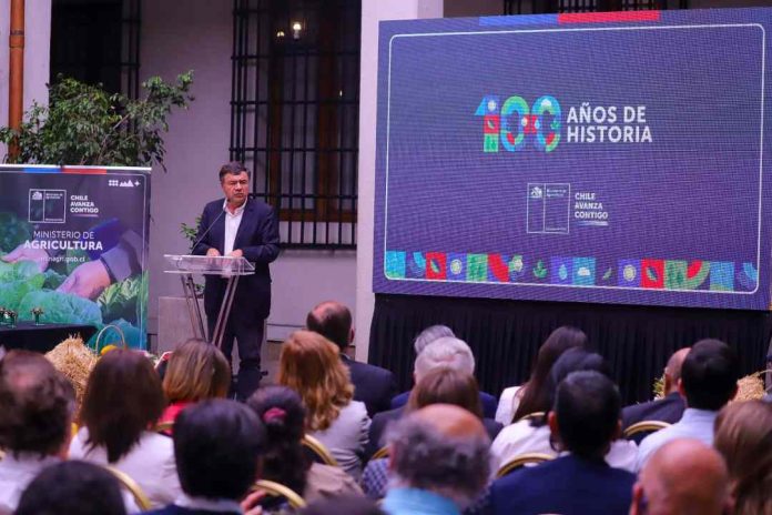 Ministerio de Agricultura conmemora 100 años de su creación destacando el compromiso por el desarrollo de Chile y del sector agroforestal
