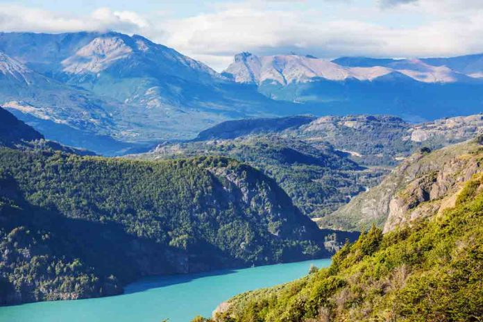La tierra como inversión: Ventajas de apostar por la compra de terrenos