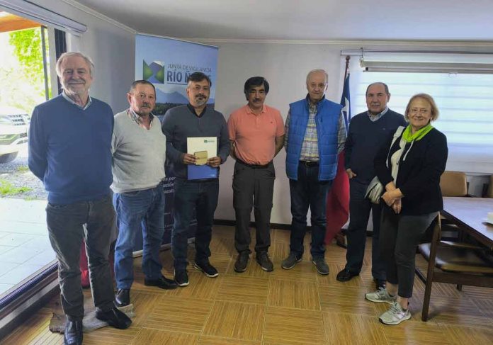Regantes del Ñuble trabajan con DOH en la rehabilitación de dos bocatomas destruidas por crecidas de 2023