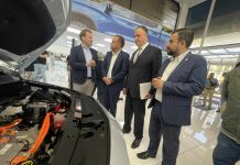 Exitoso test drive del modelo Chevrolet Bolt que se suma al programa Mi Taxi Eléctrico en la región del Biobío