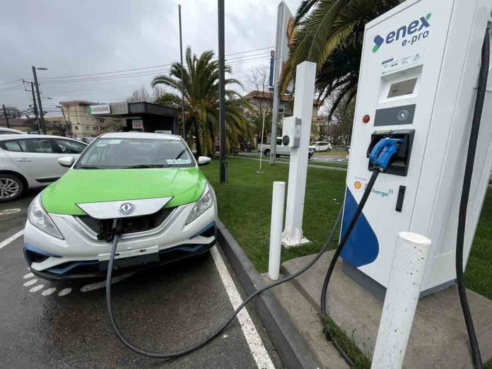 Continúa abierta convocatoria para proveedores de vehículos eléctricos del Programa “Mi Taxi Eléctrico” en el Biobío