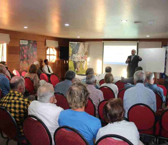 Productores lecheros conocieron alcances en materia de sucesión de empresa familiar y cumplimiento tributario
