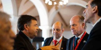 Ministro Valenzuela anuncia consejo extraordinario del sector agroexportador por anuncio de aranceles de EEUU tras visita oficial a la India 