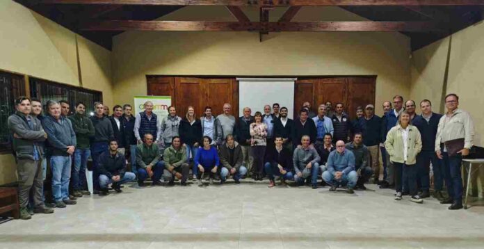 Asociatividad, digitalización y sostenibilidad: El golpe de timón que busca cambiar el rumbo de los agricultores de Quillota y Marga Marga