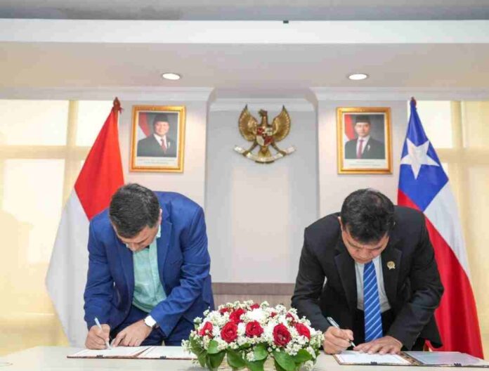 Chile e Indonesia firman acuerdo para fortalecer la cooperación en materias fitosanitarias y de certificación electrónica